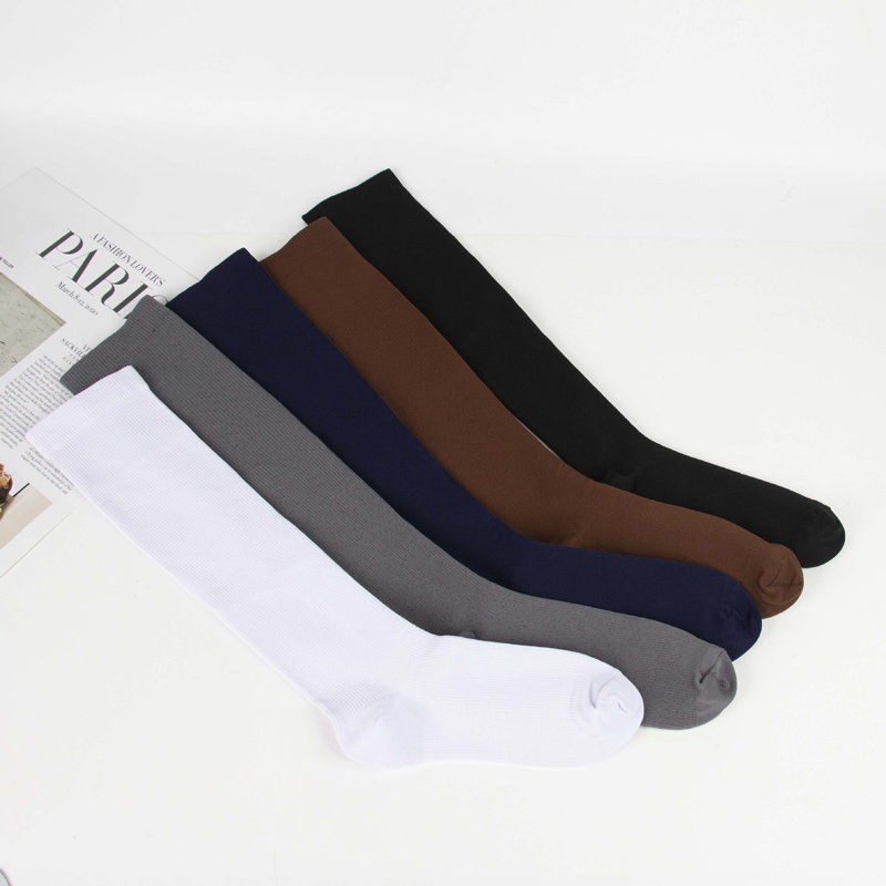 2 ペアの医療用圧縮ソックス 20-30mmHg グラデーシ - Compression Sock Medical のレビューと価格